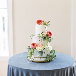 25 Stunning Bright & Colorful Floral Wedding Cakes